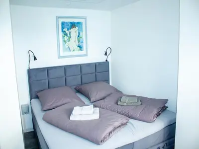 Ein Bett oder Betten in einem Zimmer der Unterkunft Comfort Near Castle Views