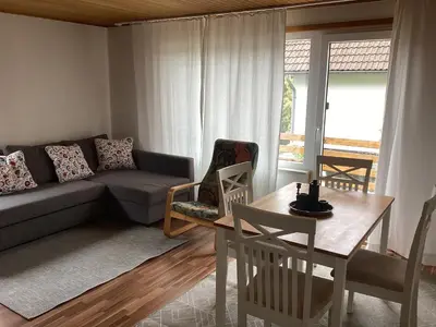 Ein Sitzbereich in der Unterkunft Romantischer Bungalow mit schönem Ausblick
