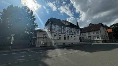 Das Gebäude in dem sich die Villa befindet