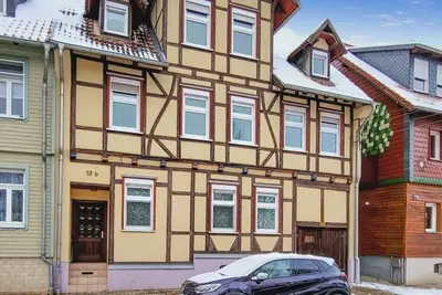Das Gebäude in dem sich die Ferienwohnung befindet