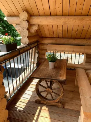 Ein Balkon oder eine Terrasse in der Unterkunft FeWo Traumzeit Hahnenkleer Hütte