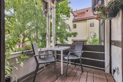 Ein Balkon oder eine Terrasse in der Unterkunft HIRSCH Stadt Apartment 3 - Balkon mit Flussblick - Parkplatz