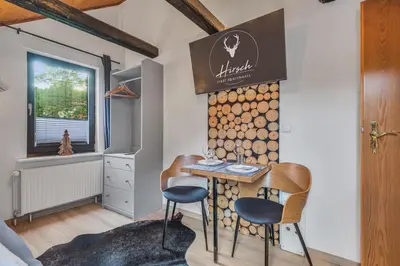 Ein Sitzbereich in der Unterkunft HIRSCH Stadt Apartment 5 - Parkplatz - Zentral