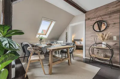 Ein Sitzbereich in der Unterkunft Hirsch-Apartment-5 Eulennest