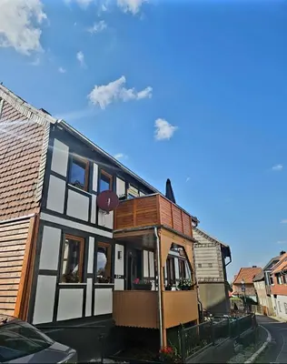 Das Gebäude in dem sich die Ferienwohnung befindet