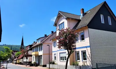 Das Gebäude in dem sich die Ferienwohnung befindet