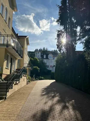 Das Gebäude in dem sich die Ferienwohnung befindet