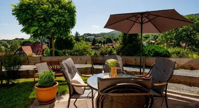 Ein Garten an der Unterkunft Eggert Alm Apartments