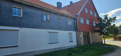 Das Gebäude in dem sich die Ferienwohnung befindet