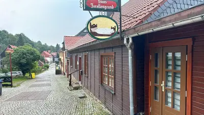 Das Gebäude in dem sich die Ferienwohnung befindet