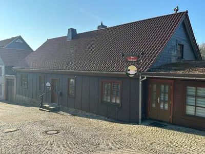 Das Gebäude in dem sich die Ferienwohnung befindet