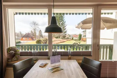 Ein Sitzbereich in der Unterkunft Ferienwohnung BergChalet 1 mit Balkon