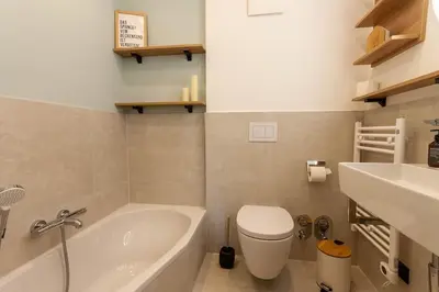 Ein Badezimmer in der Unterkunft Ferienwohnung Carla mit Sauna und Balkon