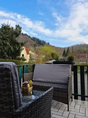 Ein allgemeiner Bergblick oder ein Berglick von der Pension aus