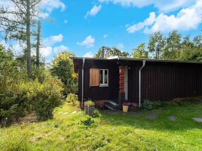 Ein Garten an der Unterkunft Forest-Edge Apartment