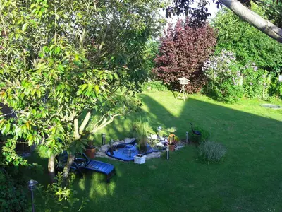 Ein Garten an der Unterkunft Ferienwohnung Hoher Weg