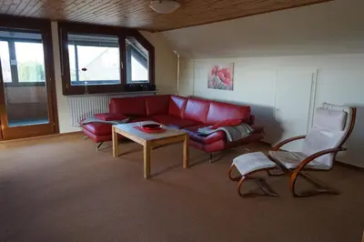 Ein Sitzbereich in der Unterkunft Ferienwohnung Hoher Weg