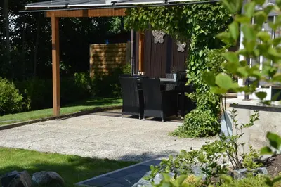 Ein Garten an der Unterkunft Ferienwohnung Eisblick