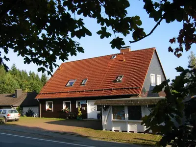 Das Gebäude in dem sich die Ferienwohnung befindet