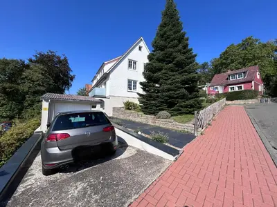 Das Gebäude in dem sich die Ferienwohnung befindet
