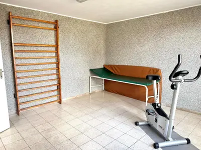 Das Fitnesscenter und/oder die Fitnesseinrichtungen in der Unterkunft Erstklassige Ferienwohnung zentral - Gipfelblick, Parkplatz & Bettwäsche inklusive