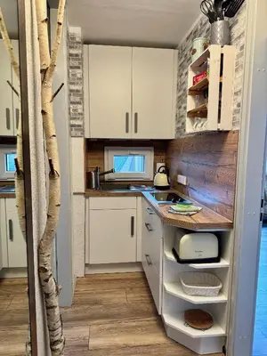 Küche/Küchenzeile in der Unterkunft Erstklassige Ferienwohnung zentral - Gipfelblick, Parkplatz & Bettwäsche inklusive