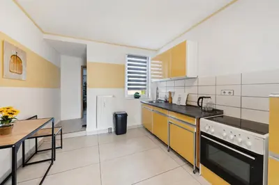 Küche/Küchenzeile in der Unterkunft Wohnung Stadtrand, 4 Personen, nahe Bahnhof und See