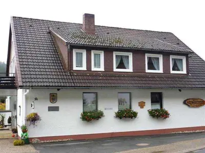 Das Gebäude in dem sich die Ferienwohnung befindet