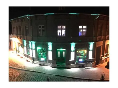 Das Gebäude in dem sich das Ferienhaus befindet