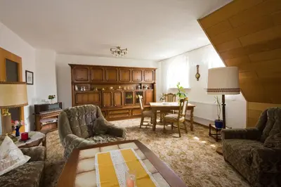 Ein Sitzbereich in der Unterkunft Oma Hennys Bergnest