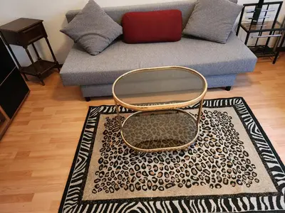 Ein Sitzbereich in der Unterkunft HBS TOP- PREIS, 2 Zimmer SD FeWo, 2x Doppelbett, 1 Einzelbett möglich 54 qm, große Küche Bad WC Einfach und gut VB-Preis