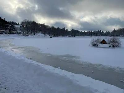 Gemütliche Ferienwohnung in Goslar Hahnenklee mit Blick auf den Bocksberg im Winter