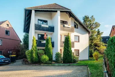 Das Gebäude in dem sich die Ferienwohnung befindet