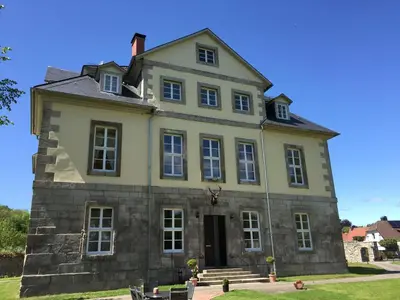 Das Gebäude in dem sich das Hotel befindet