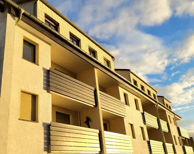 Das Gebäude in dem sich die Ferienwohnung befindet