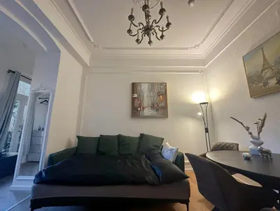 Ein Sitzbereich in der Unterkunft Ferienwohnung Hang zur Villa