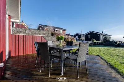 Das Gebäude in dem sich das Ferienhaus befindet