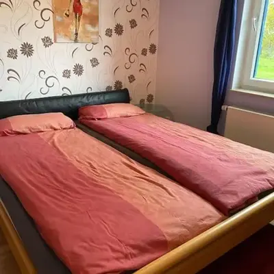 Zimmer mit eigenem Bad in Einfamilienhaus