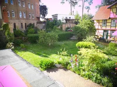 Ein Garten an der Unterkunft Zur Traube