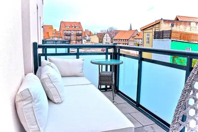 Der Swimmingpool an oder in der Nähe von DesignSuite