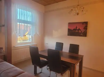 Ein Sitzbereich in der Unterkunft Günstige, große Ferienwohnung im Zentrum von Wernigerode