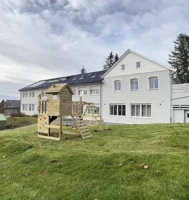 Das Gebäude in dem sich die Ferienwohnung befindet