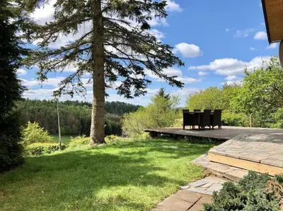 Ein Garten an der Unterkunft Panoramablick
