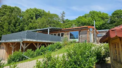 Ein Garten an der Unterkunft Ferienhäuser-Klapproth