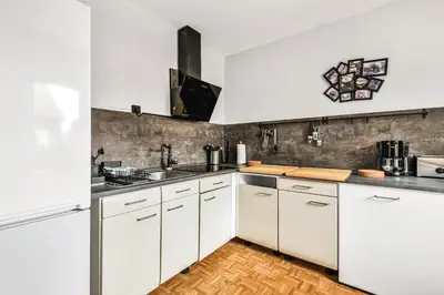Küche/Küchenzeile in der Unterkunft HIRSCH Gretel Ferienhaus - Garten mit Grill - Wald