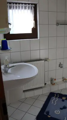 Ein Badezimmer in der Unterkunft Ferienwohnung Peinemann