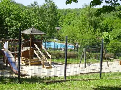 Ein Kinderspielbereich in der Unterkunft Pension Harzresidenz