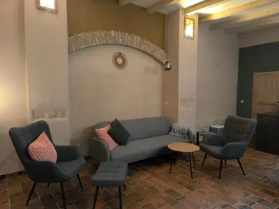 Ein Sitzbereich in der Unterkunft New studio-style holiday apartment in the historic old town of Quedlinburg