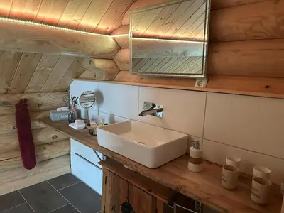 Küche/Küchenzeile in der Unterkunft Hahnenkleer Hütte