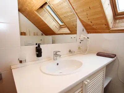 Ein Badezimmer in der Unterkunft Auerhahn Ferienhäuser Auerhahn 510